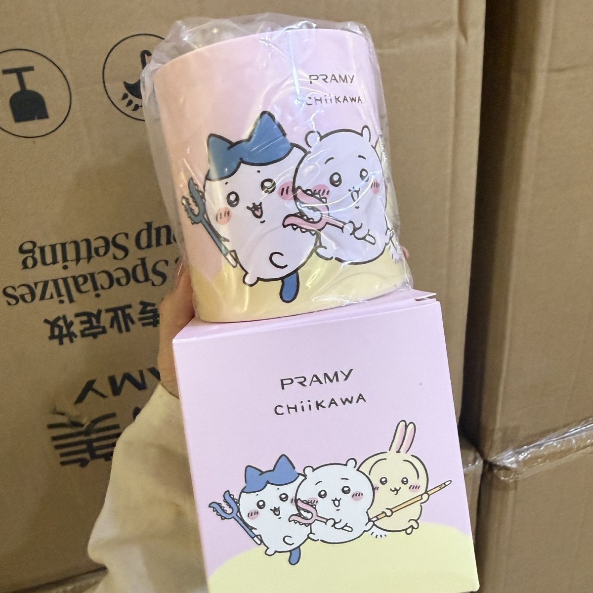 Chiikawa Co branded Makeup Bru - огляд і ціна Stationery Office