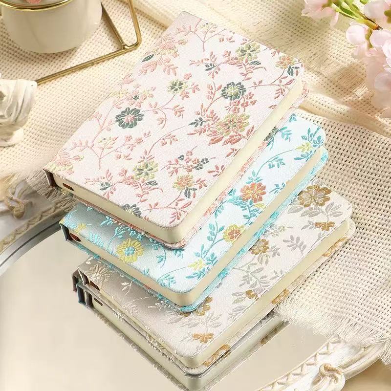 A6 Chinese Floral Brocade Note - огляд і ціна Notebook Dotted A5