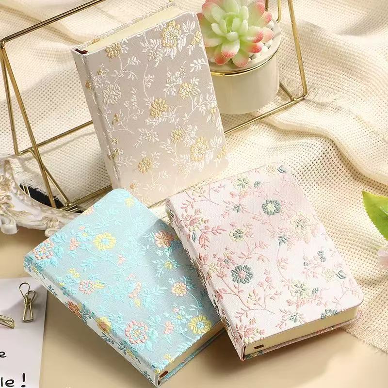 A6 Chinese Floral Brocade Note - огляд і ціна Notebook Dotted A5